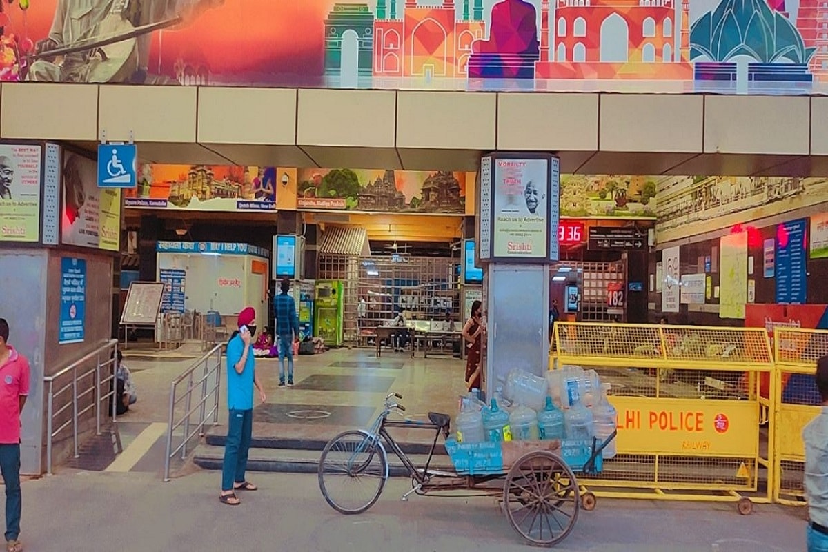Indian Railways, Northern Railway, Anand Vihar Rail Terminal, New Delhi Railway Station, Coronavirus, Covid 19, भारतीय रेलवे उत्तर रेलवे आनंद विहार रेल टर्मिनल नई दिल्ली रेलवे स्टेशन, कोरोना वायरस, कोविड-19,