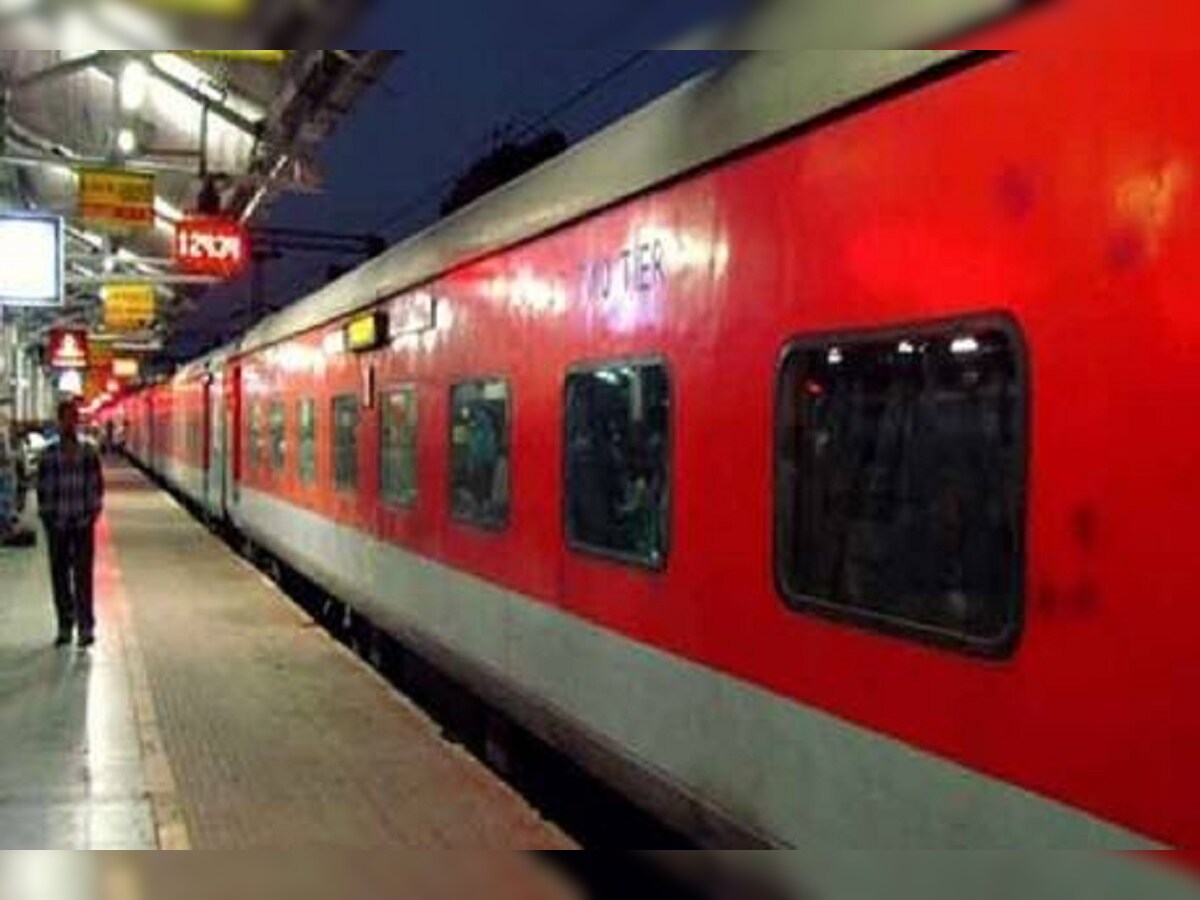 माता वैष्णो देवी यात्रा पर जाने वालों के लिए खुशखबरी, रद्द 9 जोड़ी स्पेशल  ट्रेनें बहाल, फेरों में की जा रही वृद्धि | Good news for those going on  Mata Vaishno Devi