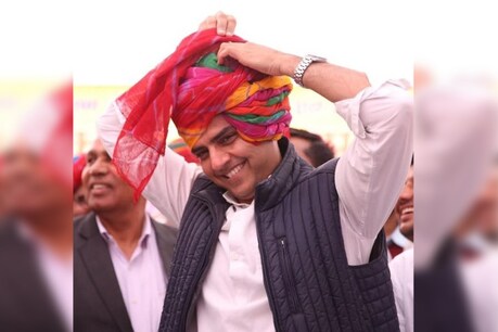 पायलट ने कहा कि दलित अत्याचार समाज के लिए आईना है और ऐसा सुरक्षा कवच तैयार होना चाहिए जिसमें सब लोग सुरक्षित महसूस करें.