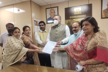 राजस्थान में महिला उत्पीडऩ और रेप के मामलों पर एससीएसटी आयोग पहुंची भाजपा