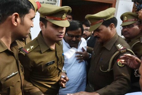 पूर्व मंत्री गायत्री प्रजापति की संपत्तियों पर ED का शिकंजा (File photo)