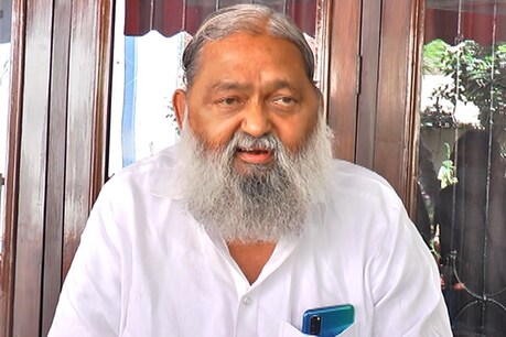 अनिल विज ने ट्वीट कर बताया कि कोरोनिल किट मुफ्त बांटेगी सरकार. (फाइल फोटो)