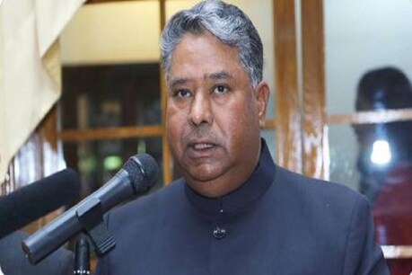 मेदांता की पार्किंग में पूर्व राजनयिक अशोक अमरोही की मौत.