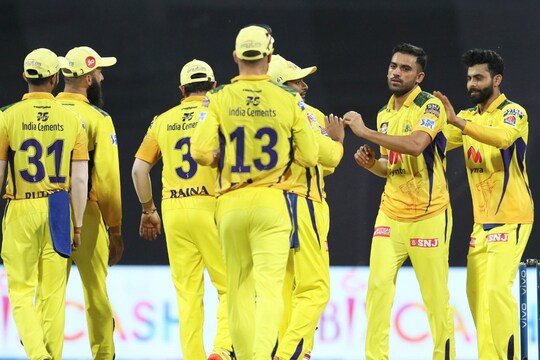 चेन्नई के गेंदबाजी कोच बालाजी भी संक्रमित हो गए थे . (PTI)