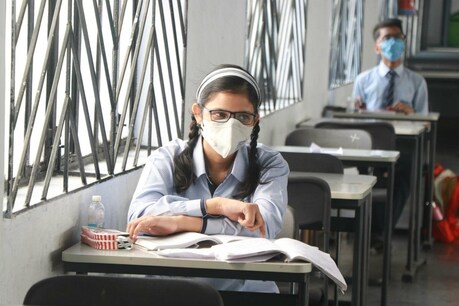 मुख्यमंत्री के निर्देशानुसार महाविद्यालयों की परीक्षाएं स्थगित की गई हैं. (सांकेतिक तस्वीर)