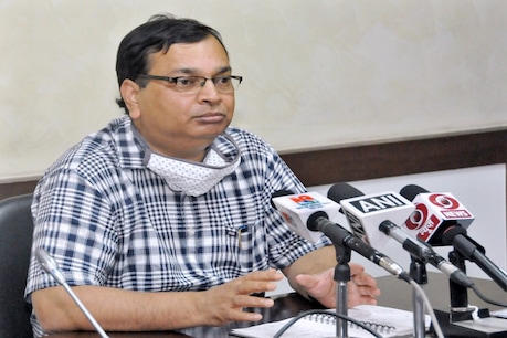 यूपी के अपर मुख्य सचिव, स्वास्थ्य अमित मोहन प्रसाद ने बताया कि यूपी में कोरोना संक्रमण तेजी से बढ़ रहा है.