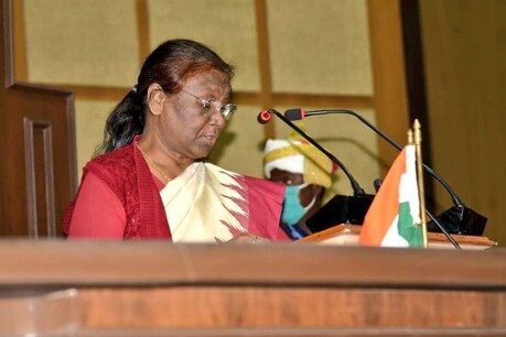 राज्यपाल द्रौपदी मुर्मू को रांची के मेडिका अस्पताल में भर्ती कराया गया है. (फाइल फोटो)