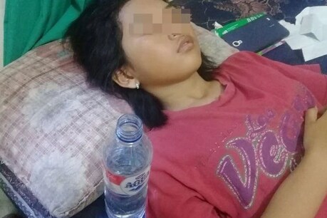 इंडोनेशिया में रहने वाली 17 साल की एचा 13 दिनों तक नहीं जागती. इस वजह से उसे कलियुग का कुंभकर्ण कहा जाता है.