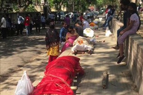 गाजियाबाद के श्मशान घाट पर लाशें वेटिंग में