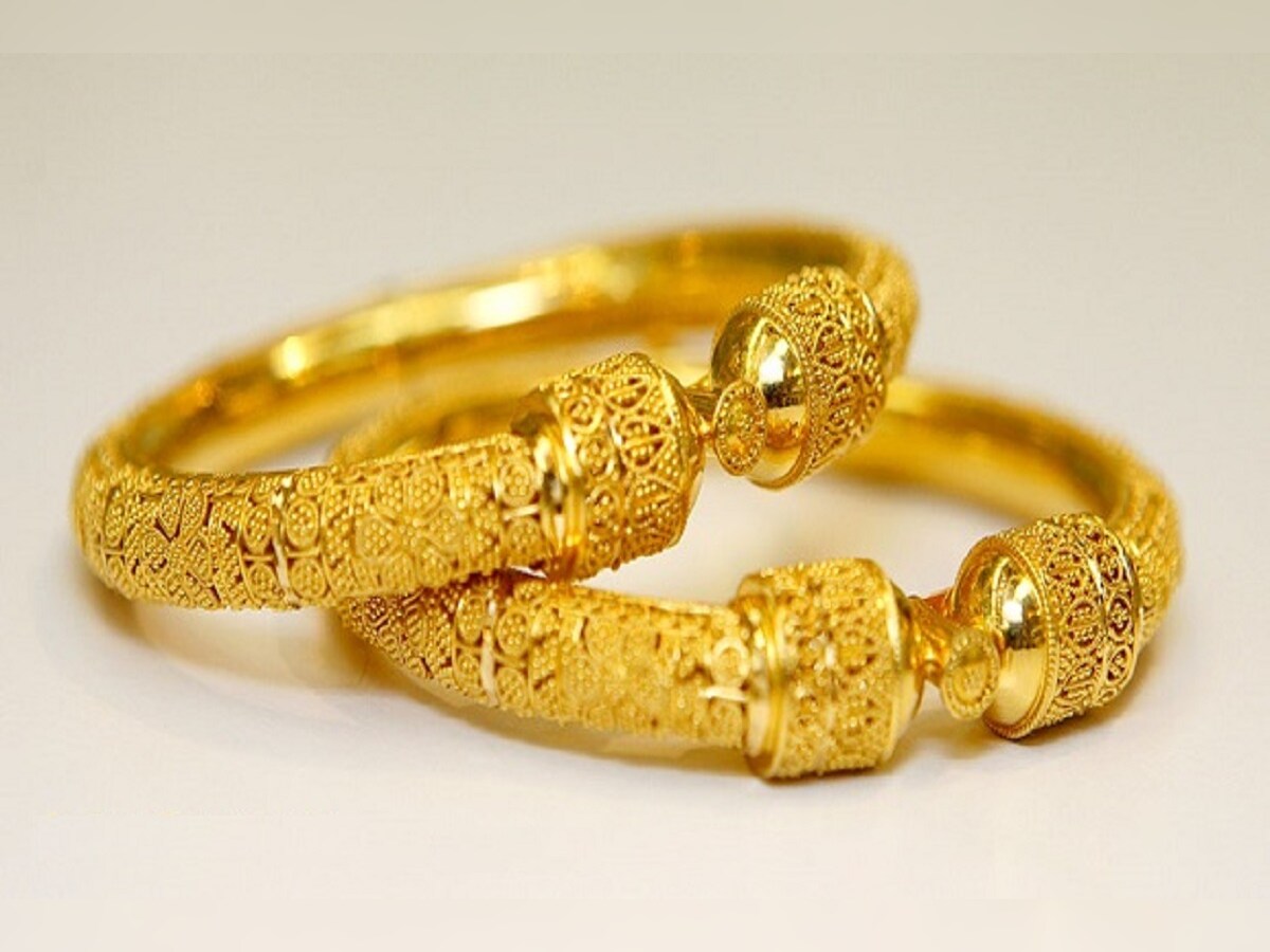 Gold Price Today, April 23, 2021: सोने चांदी ने फिर पकड़ी तेजी, पहुंचा 50,000 रुपये के करीब, जानें कितना हुआ महंगा । Gold Price Today friday 23 april 2021 rises near 50000