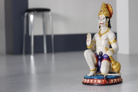 भगवान हनुमान बहुत जल्द प्रसन्न होने वाले देवता हैं. Image-shutterstock.com