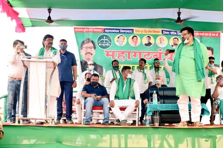 मधुपुर उपचुनाव को लेकर सीएम हेमंत सोरेन समेत कई मंत्री प्रचार अभियान में उतर गये हैं.