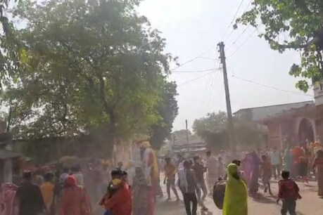 मप्र के झाबुआ जिले में कोरोना कर्फ्यू के बीच निकल रही बारात को पुलिस ने रुकवा दिया.