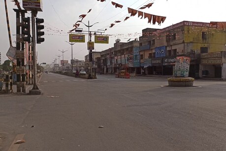 कोरबा की सड़कों पर पसरा सन्नाटा.