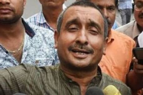 उन्नाव रेप केस में दोषी कुलदीप सिंह सेंगर की पत्नी को बीजेपी ने पंचायत चुनाव में टिकट दिया है.