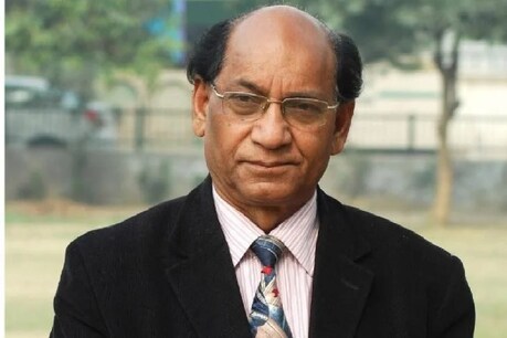 कवि कुंवर बेचैन सिंह (फाइल)