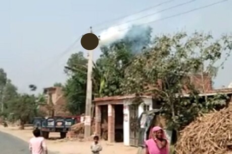 लखीमपुर खीरी में एक विद्युत संविदा कर्मी की दर्दनाक हादसे में मौत हो गई है.