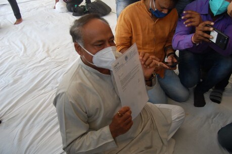 स्वास्थ्य आग्रह पहुंचे लक्ष्मण सिंह ने दिया बड़ा बयान.