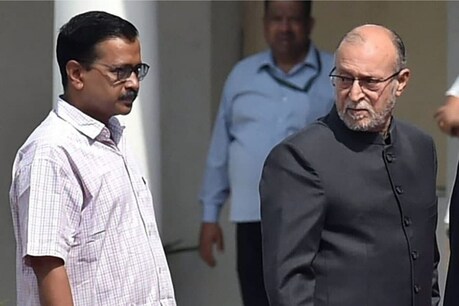 दिल्ली के सीएम और एलजी की फाइल फोटो