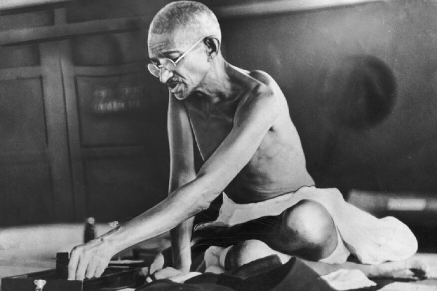 जड़ों को बचाना ही जीवन कर्म है! जड़ों को बचाना ही जीवन कर्म है!