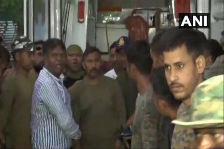 जवान राकेश्वर सिंह मनहास नक्सलियों के चंगुल से रिहा. (ANI)