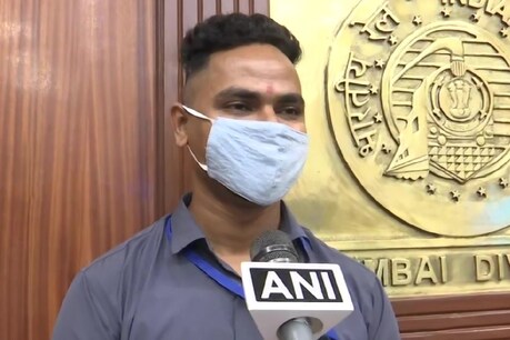 मयूर शेलखे का हुआ सम्मान. (Pic- ANI)
