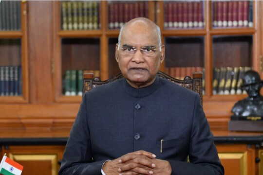राष्ट्रपति रामनाथ कोविंद विशेष ट्रेन से दिल्ली के सफदरजंग रेलवे स्टेशन से कानपुर के लिए रवाना हुए.(फाइल फोटो)