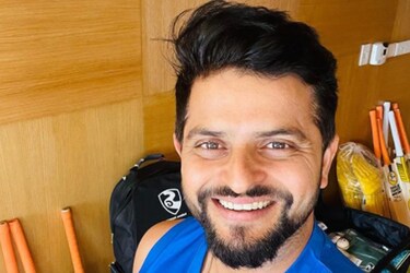  रैना ने 199 मैचों की 194 पारियों में यह उपलब्धि हासिल की. उनके नाम 202 छक्‍के भी हैं. (फोटो-सुरेश रैना इंस्टाग्राम)