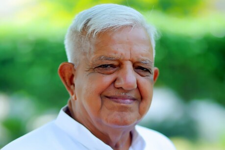 पूर्व मंत्री सतपाल सांगवान ने कहा कि दादरी क्षेत्र में काफी जनसमस्याएं हैं लेकिन कोई ध्यान नहीं दे रहा है.