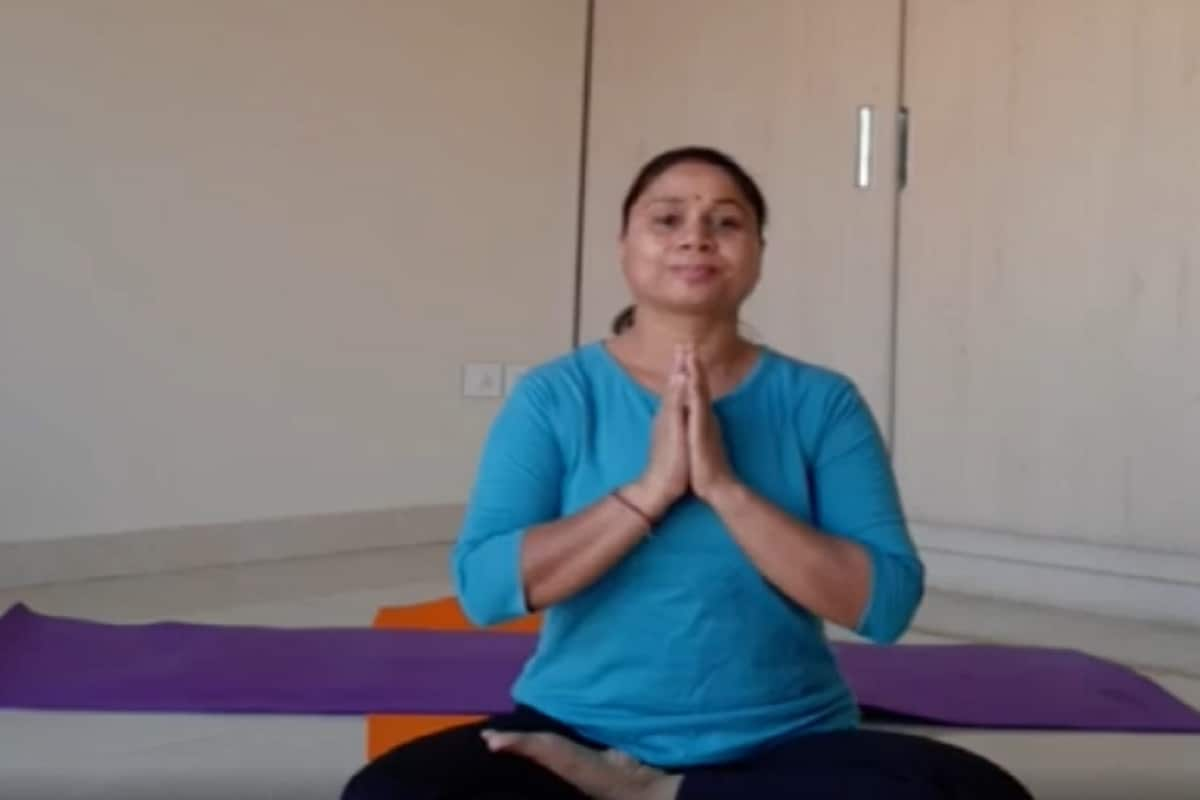 Yoga Session: कोरोना काल में इम्यूनिटी बढ़ाने के लिए करें ये योग, सीखें सविता यादव से