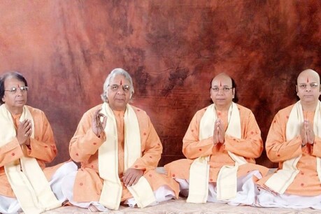 शर्मा बंधुओं का ये गाना वायरल हो रहा है.