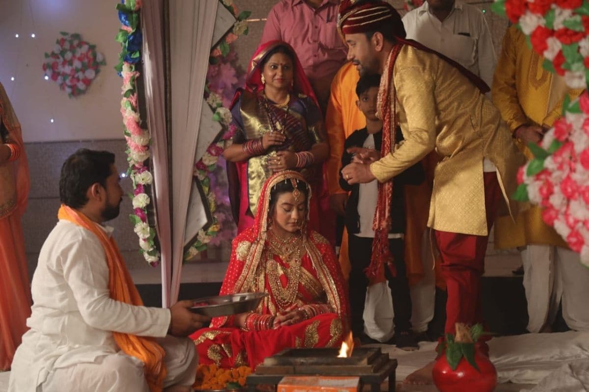 Nirahua-Akshara Singh