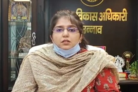 अस्थाई जेल में युवक को प्रताड़ित करने के मामले में प्रभारी डीएम सरनीत कौर ने संज्ञान लेते हुए एडीएम से मामले की जांच कराई थी.