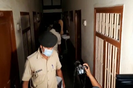गोपालगंज में सीआईडी के सब-इंस्पेक्टर की मौत के बाद जांच के लिए पहुंची पुलिस