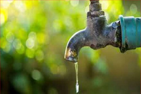 डीजेबी ने इन क्षेत्रों के निवासियों से पर्याप्त पानी जमा करने की अपील की है और यह भी आश्वासन दिया है कि प्रभावित क्षेत्रों में पानी के टैंकर उपलब्ध होंगे. (सांकेतिक फोटो)