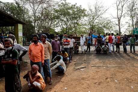 पश्चिम बंगाल में आज तीसरे चरण की वोटिंग संपन्न हुई है. (तस्वीर-AP)