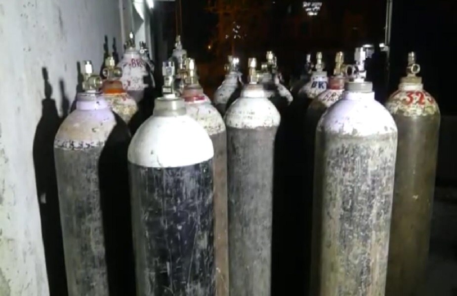 Mmandsaur, corona, oxygen