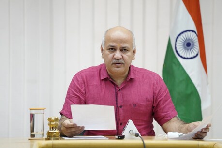 केंद्र सरकार के साथ मीटिंग में आज मांग रखी कि परीक्षा से पहले 12वीं के सभी बच्चों के लिए वैक्सीन की व्यवस्था करें.
