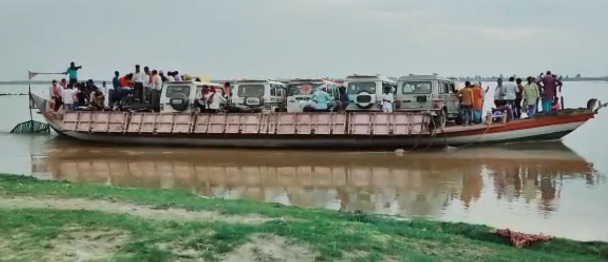 Bagha News बगहा, Gandak River गंडक नदी, boat नाव, West Champaran latest news, Bihar Corona News