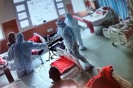 कोरोना संक्रमण के कारण राज्यों ने पाबंदी बढ़ा दी है.