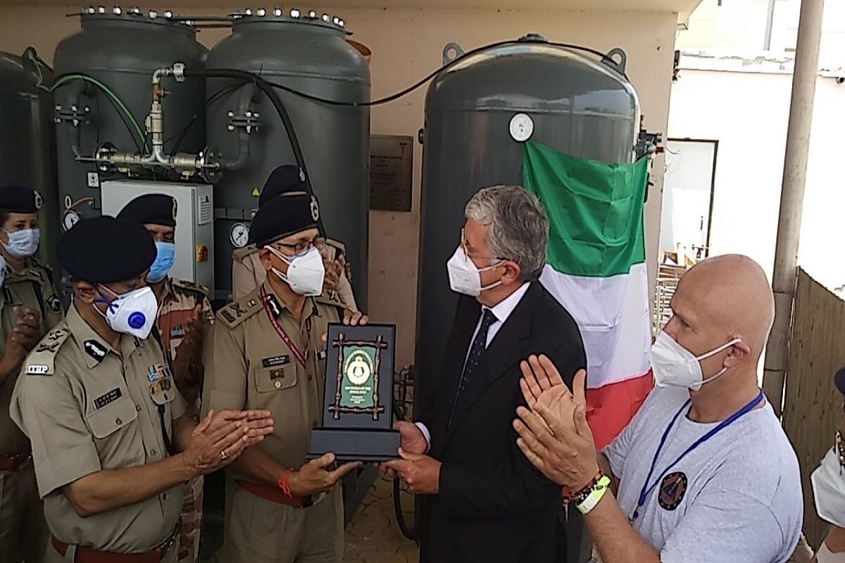 Coronavirus, COVID-19, India, Italy, Oxygen Plant, CAPF Refferal Hospital, ITBP, Greater Noida, Italian Ambassador, Ambassador Vincenzo de luca, कोरोनावायरस, कोविड-19, भारत, इटली, ऑक्सीजन प्लांट, सीएपीएफ सीएपीएफ रेफरल अस्पताल