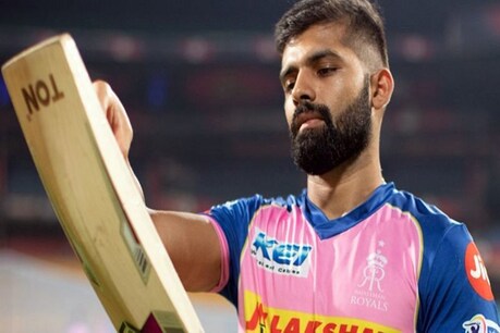 बताया जा रहा है कि दादा के निधन की खबर सुनकर मनन वोहरा काफी दुखी हैं. उनका अपने दादा यशपाल वोहरा से गहरा जुड़ाव था.