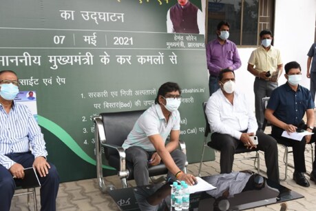 मरीजों ने कोविड से संबंधित चिकित्सीय परामर्श, प्लाज्मा दान, आहार चार्ट से संबंधित जानकारी प्राप्त की है.
