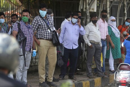 रोजगार जाने का मुख्य कारण कोविड-9 संक्रमण की दूसरी लहर है. (File Photo)