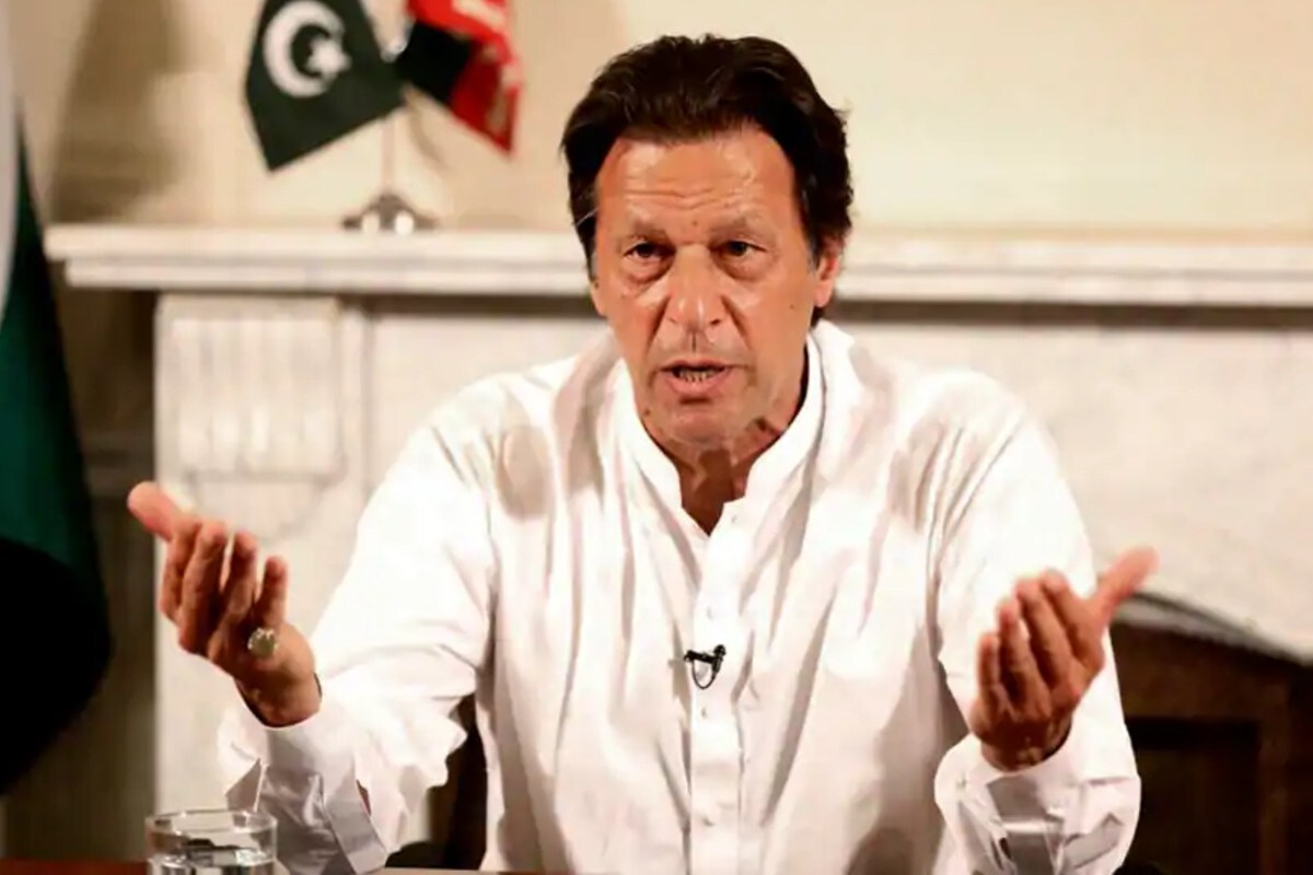 इमरान खान बोले- कश्‍मीर में पुरानी स्थिति बहाल करे भारत, तभी बातचीत करेगा पाकिस्‍तान