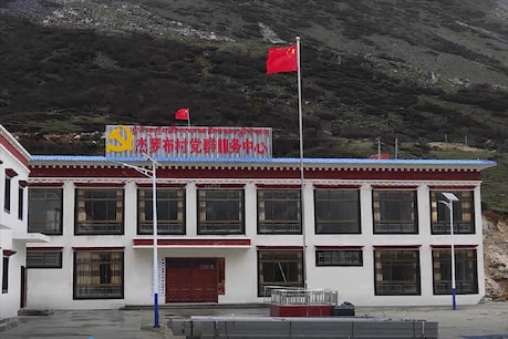 ग्यालफुग गांव में चीन का प्रशासनिक केंंद्र (foreignpolicy में छपी रिपोर्ट से साभार)