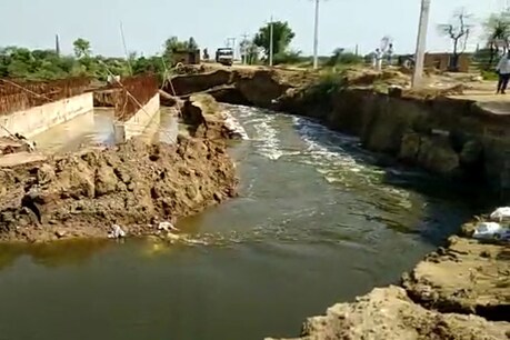 नूह: भारी बारिश ने ढाया कहर, सडक़ बही, मुख्य मार्ग बंद.