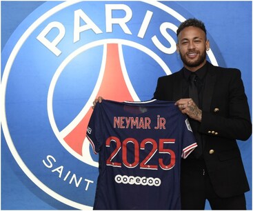 नेमार कमाई के मामले में बतौर फुटबॉलर तीसरे नंबर पर हैं. (PSG Twitter)