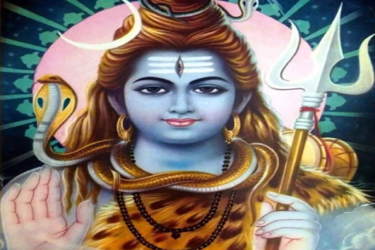 भोलेशंकर की पूजा के बाद पढ़ें शिव चालीसा, बरसेगा मृत्युंजय महाकाल का आशीर्वाद