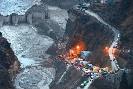 उत्तराखंड में फरवरी में आई बाढ़ में लापता 29 लोग मृत घोषित किए गए.
